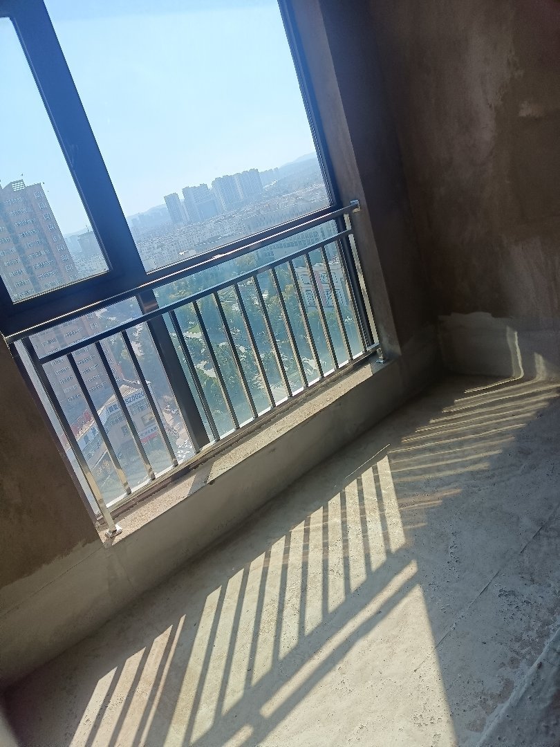 金港华庭,南片区金港华庭毛坯129平68万9