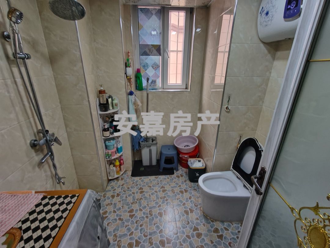 幸福佳苑,一站式学校。。。。。7