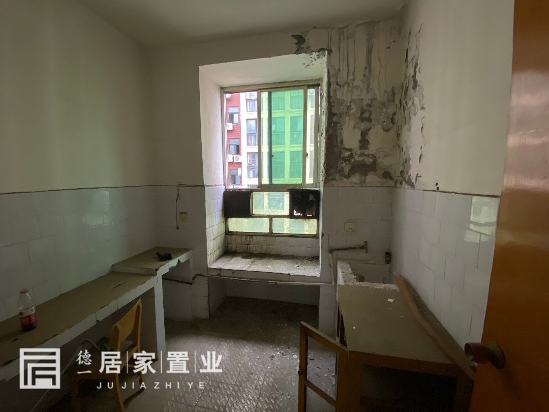副食品公司小区,东方花苑门口,周边商圈成熟5