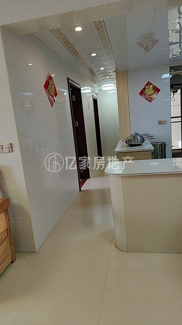 富盛广场,富盛广场精装2房84平方,家具家电齐全,拧包入住,仅售51万4