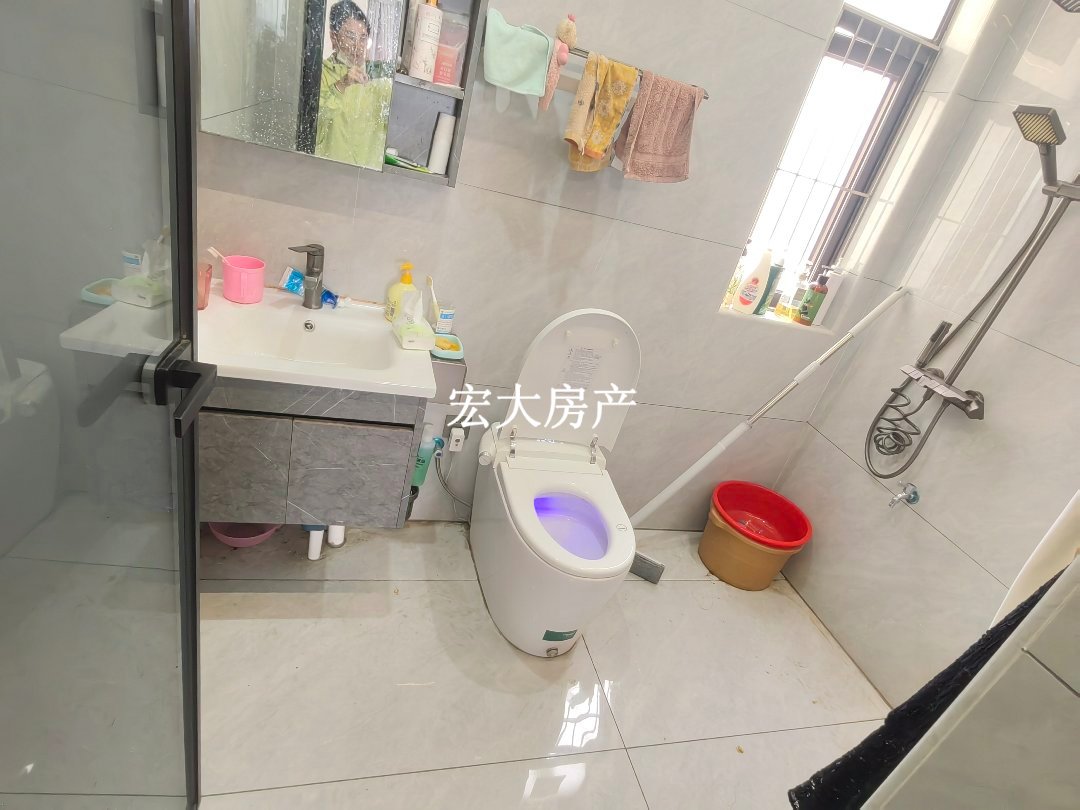 中梁国宾壹号,精装修.四房两厅两卫9