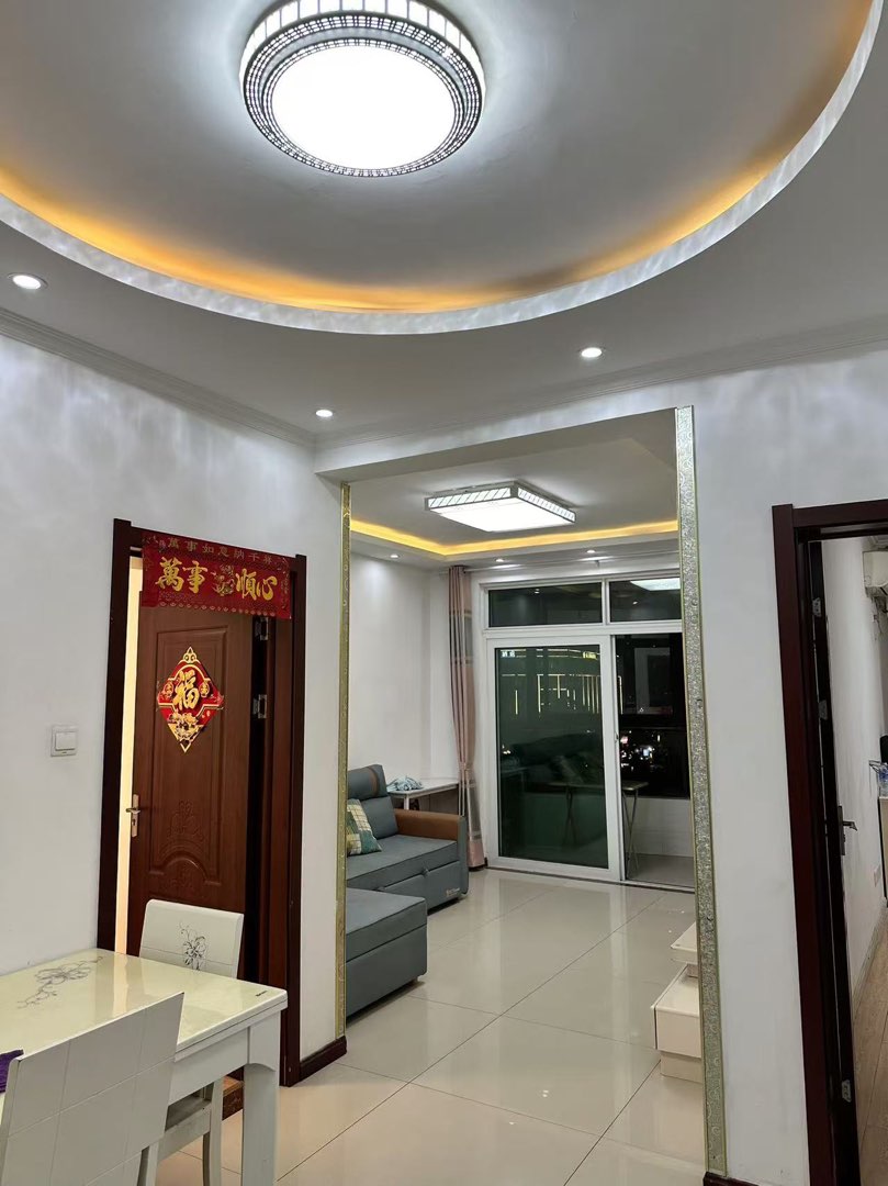 宙辉国际花园,难得一见的精装小户型,总价低,朝向好4