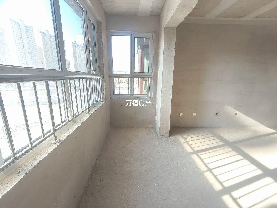 广厦温馨公馆,广厦温馨公馆,3室2厅2卫,楼层佳,采光好,可按揭,看房有钥6