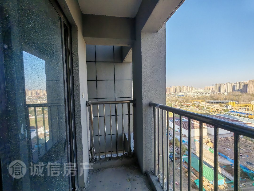 金泰悦府,金泰悦府 3室2厅2卫2阳台毛坯 使用面积大楼层好10