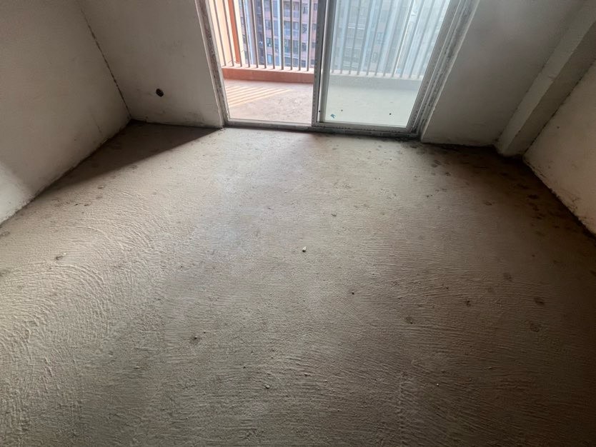 七里还建小区,急售!七里新村还建小区4室2厅2卫 价格可以谈4