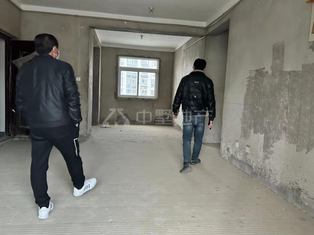 古泉新村安置区,毛坯3室2厅1卫1阳台急售,是您找家的不二之选2