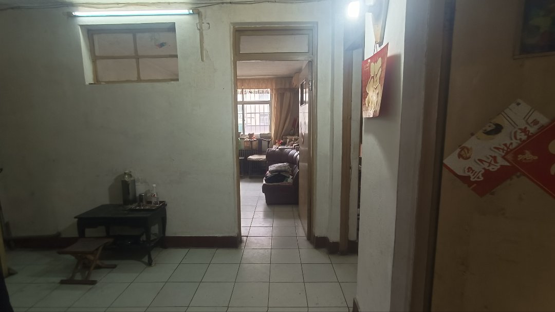 辛东社区,辛东一楼 76平 三室一厅 39万出售4