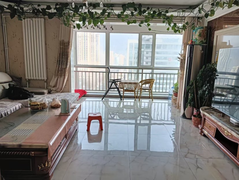 昌运世纪村,城东区昌运世纪村三室两厅两卫集中供暖可贷款4