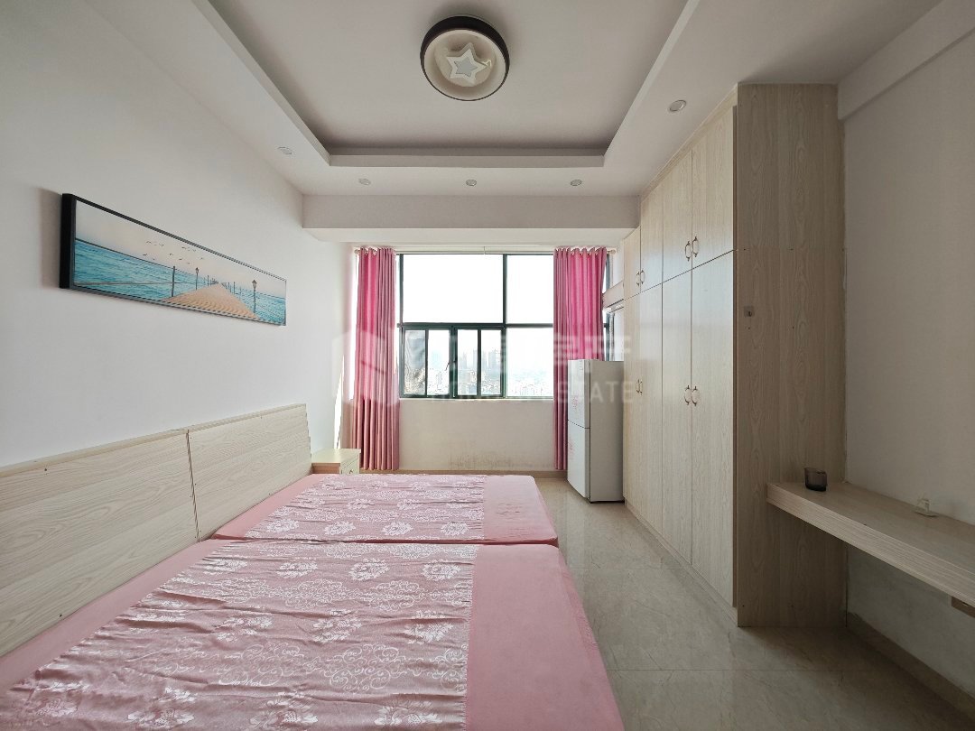 中产国际,南北通透,1室1厅1卫1阳台全南,户型非常棒,有户型为证1