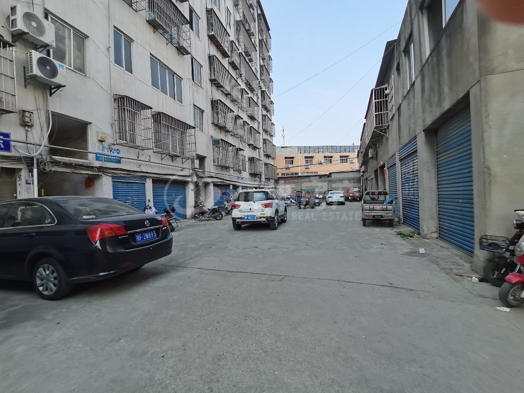 新华路吉祥小区,北城新华园附近,房龄新,南北通透户型,停车方便13