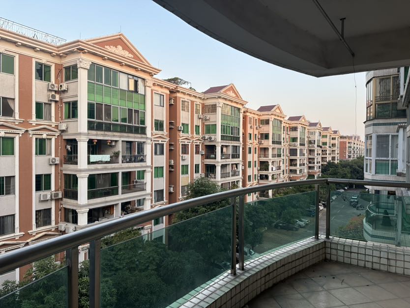 广州碧桂园,广州碧桂园 二期笋盘 中间位置9