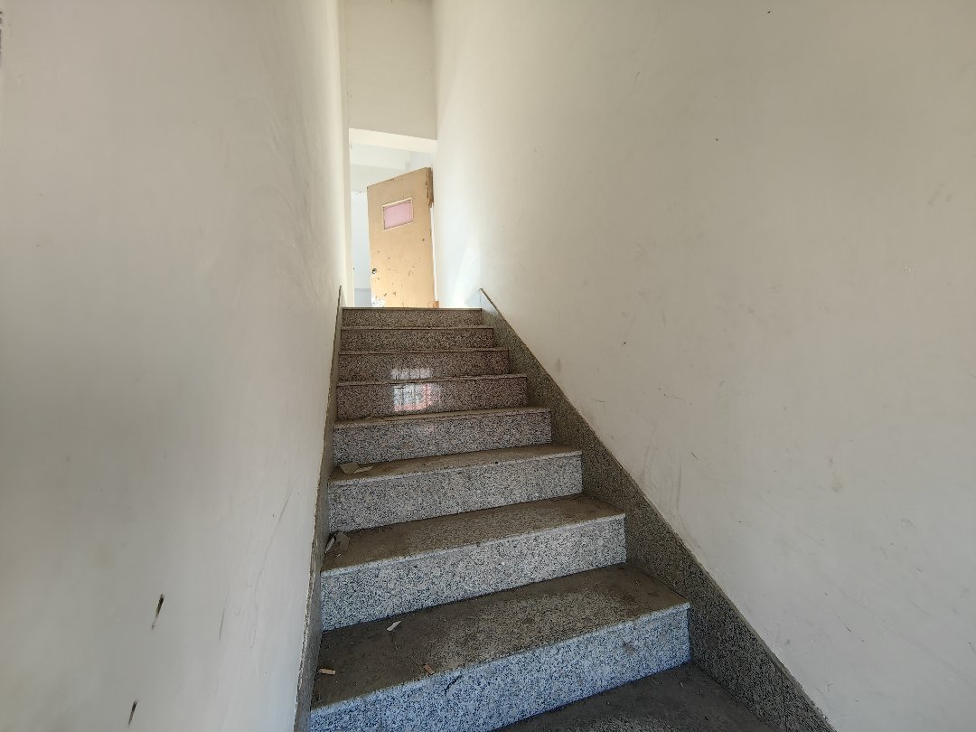 东发园林小区,东发园林,高区一中,沈阳路小学,多层顶加阁楼4