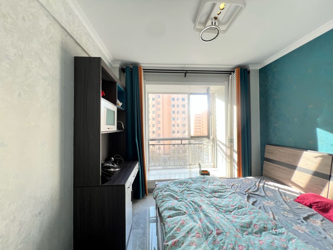 皇台北区,皇台北区精装修两室两厅带所有家具家电,入住半年8