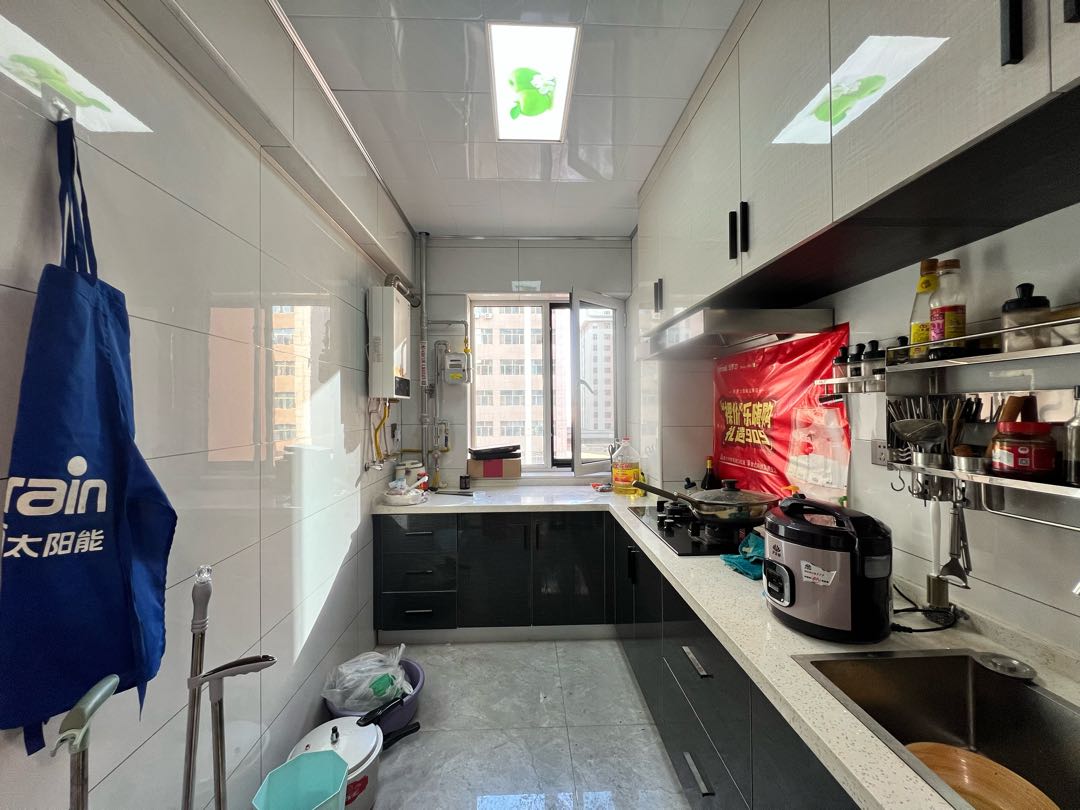 皇台北区,皇台北区精装修两室两厅带所有家具家电,入住半年6