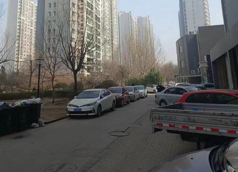秀兰尚城,秀兰尚城93㎡2室2厅1卫1阳台精装,多条公交经过9