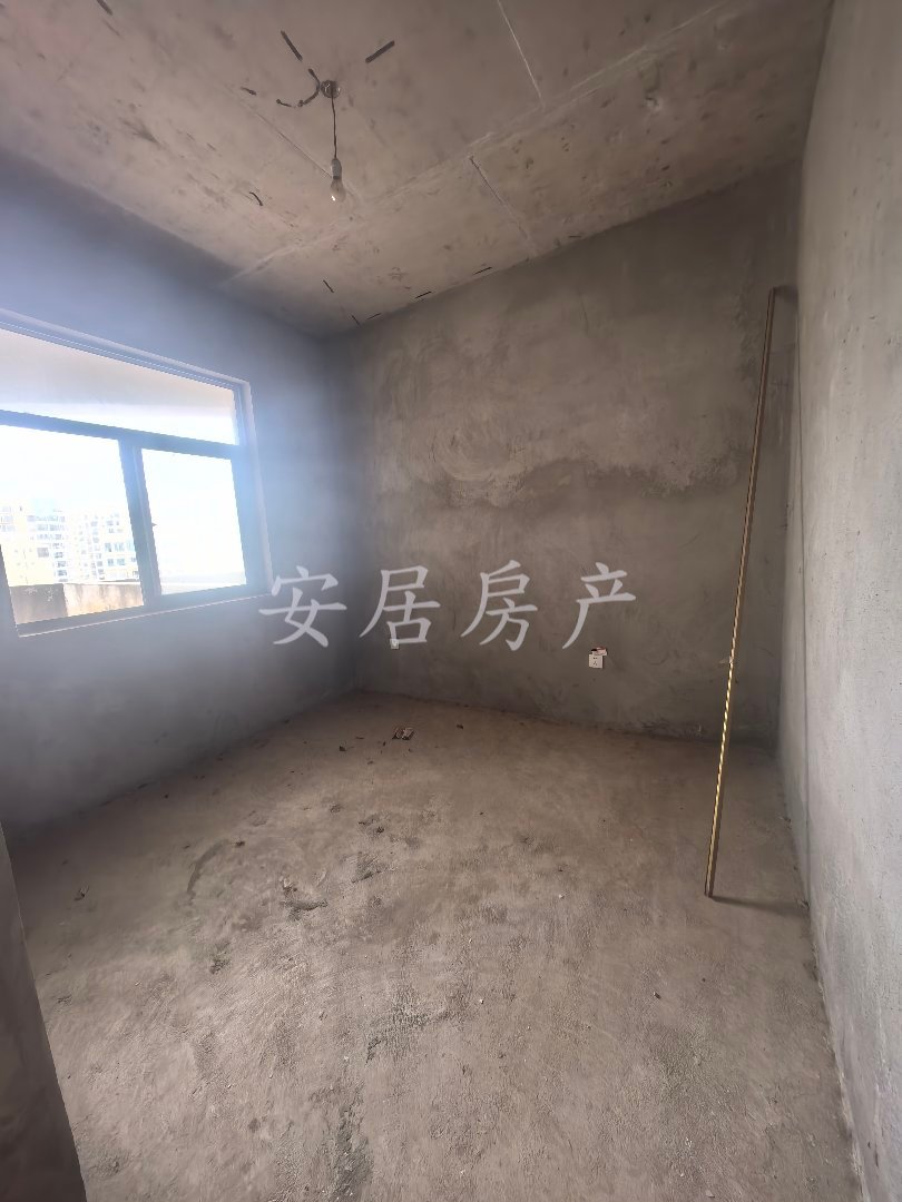 半山一品,半山一品三室两厅两卫,超大露台!3