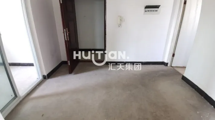 东兴区红兴苑三房双卫出租