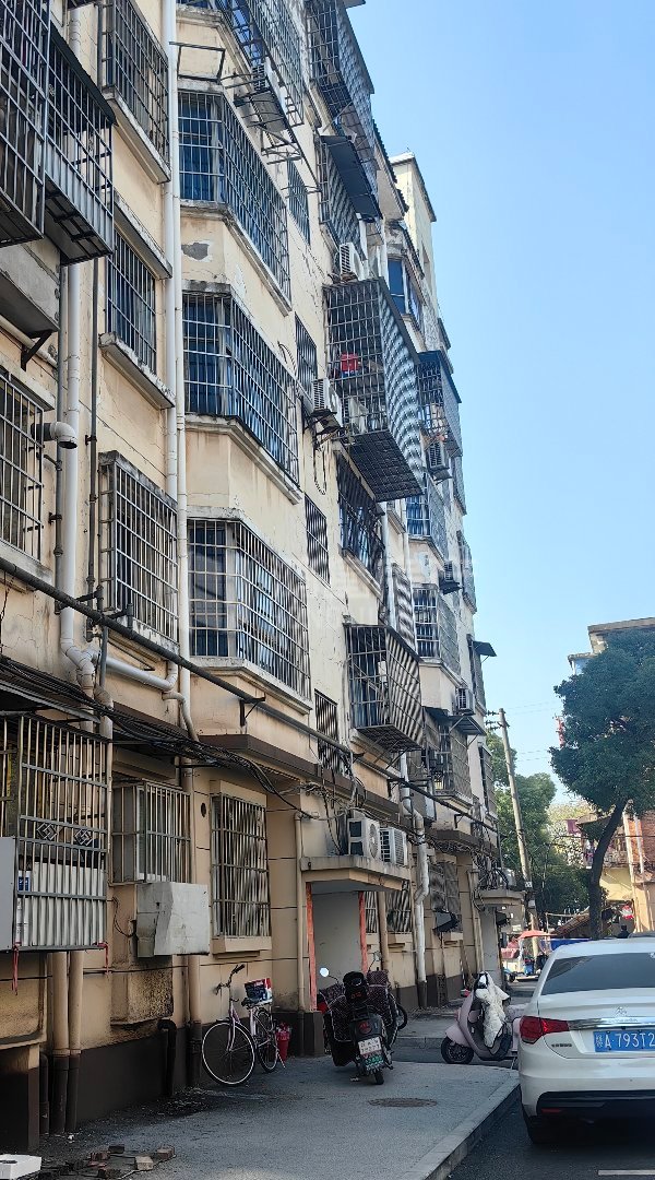 何坊西路建材大市场,双层空间,小复式动静分离,9