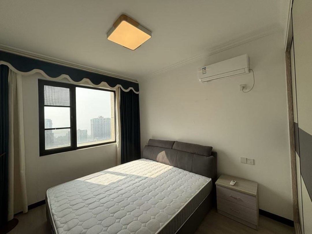 南湖颐景,南湖颐景 3室精装 使用面积大楼层好1