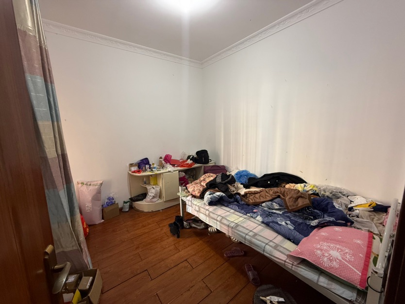 红花二期3号地,红花小区简装两室 证满在手 房东换房急售 小区停车方便7