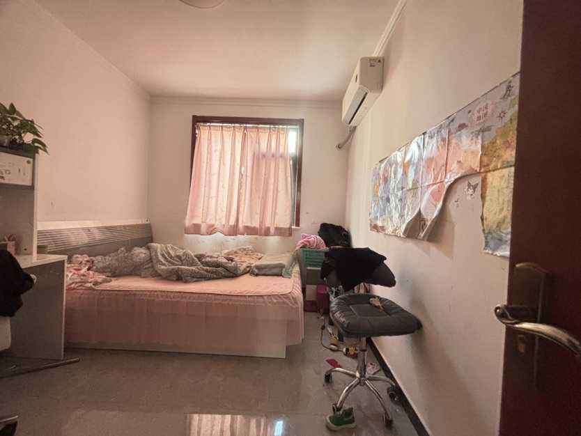 桓台恒丰花园,精装修,带车位储藏室,证出二年5