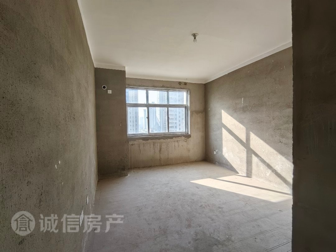 薛园西区,薛园西区高品质精装3室2厅2卫1阳台,交通便利,设施齐全9