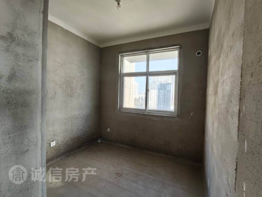薛园西区,薛园西区高品质精装3室2厅2卫1阳台,交通便利,设施齐全6