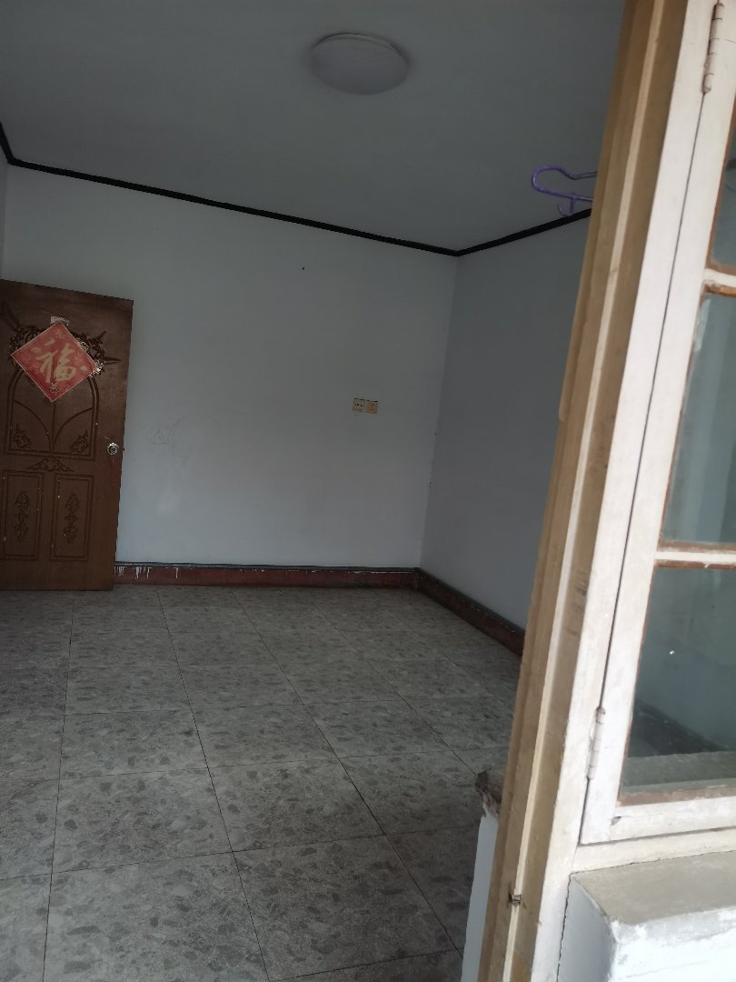 辛东社区,辛东四楼,两室一厅,27万可议价11