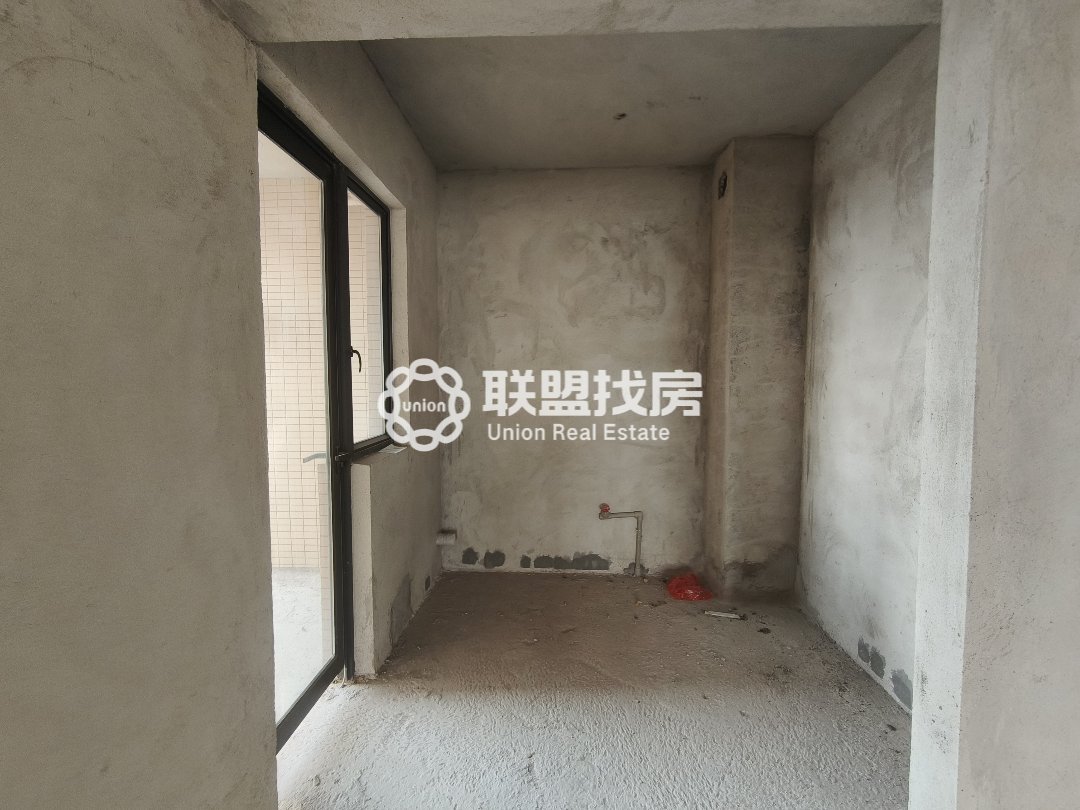 江南郡都,江南郡都 3室2厅2卫1阳台毛坯 使用面积大楼层好4