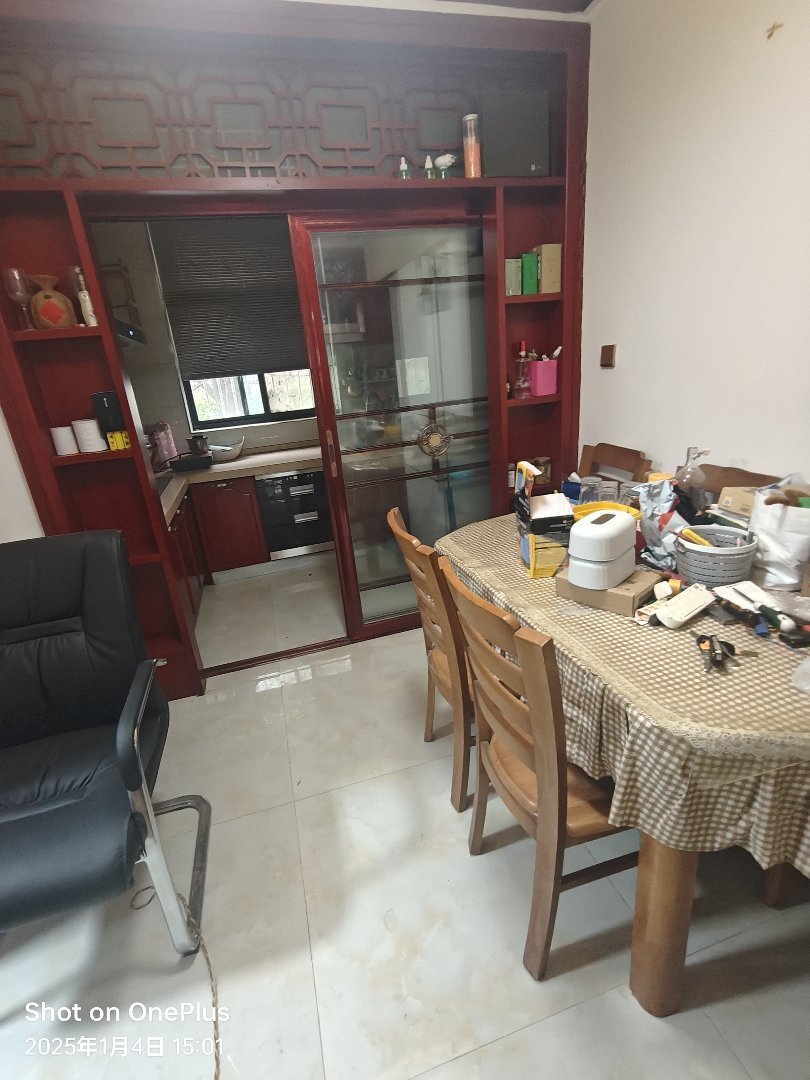康鑫园,豪华装修2室2厅1卫,拎包入住,有证2