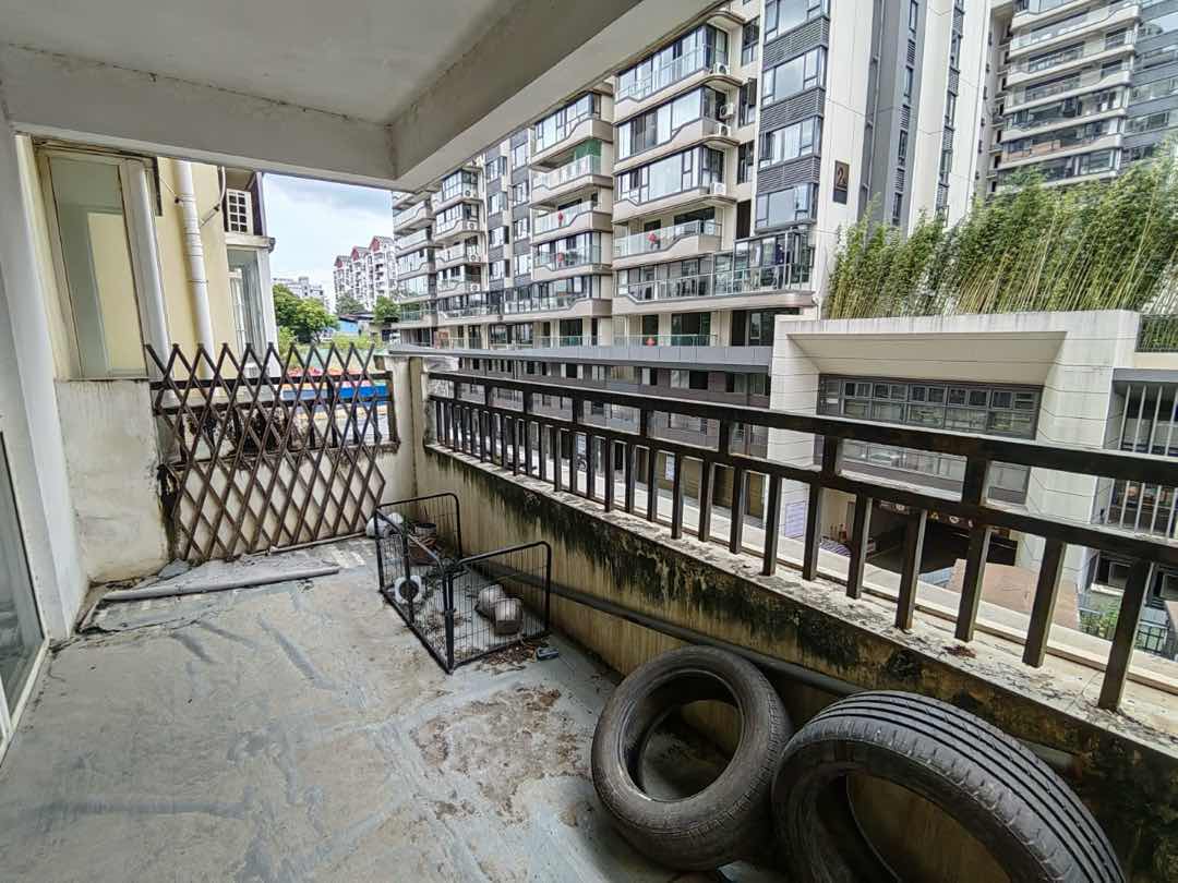 财富名城,客世界旁,财富名城大4房出售9