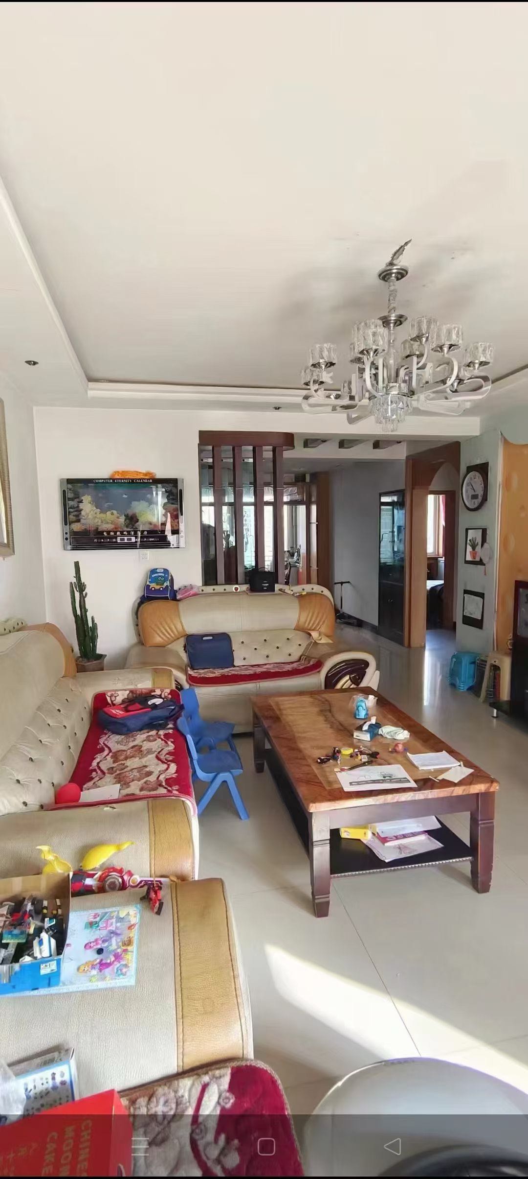南苑小区,城南片区,楼梯房3楼,100平米,两室两厅,中等装修,可按揭2