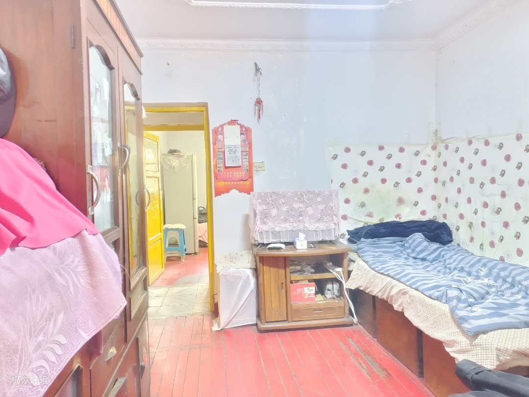 金汤小学,金汤附近,公产一次,南北无遮挡。普通装修。3