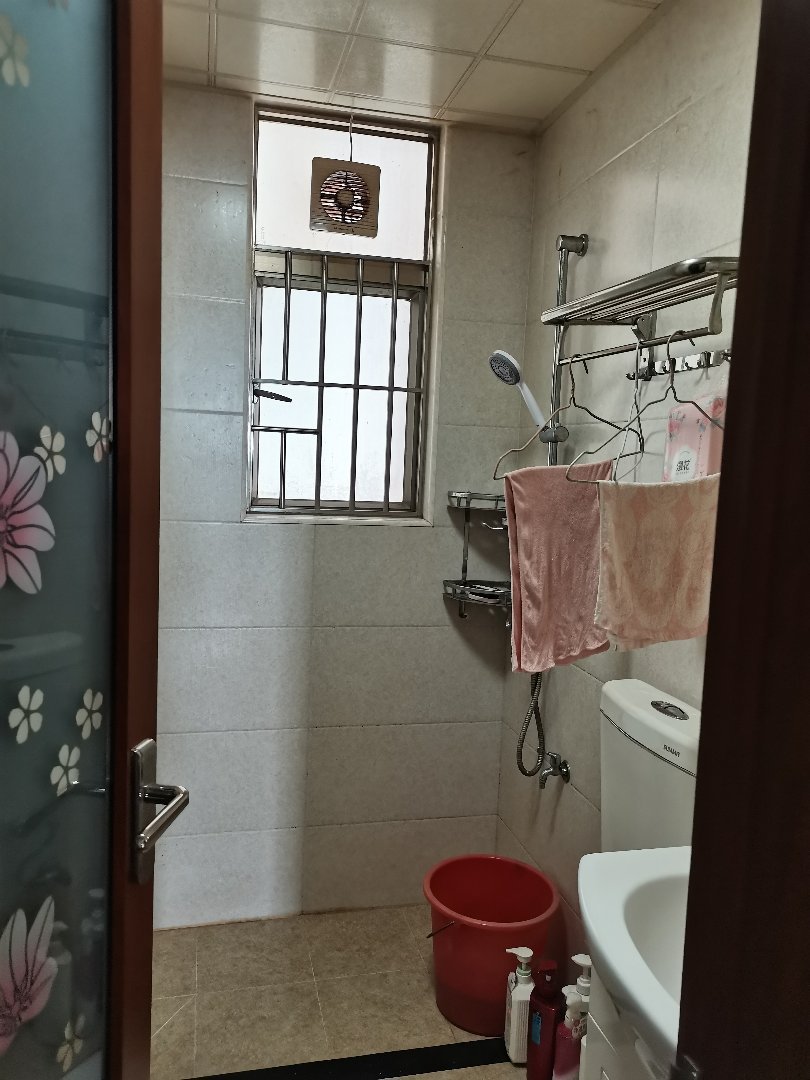 豪景宛,豪景苑电梯中层,南向,精装修,3房4