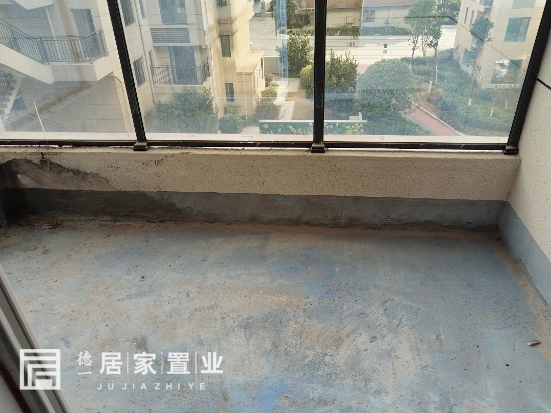 东立壹品,政府对面东立壹品中叠 4室2厅2卫2阳台错层设计有花园10