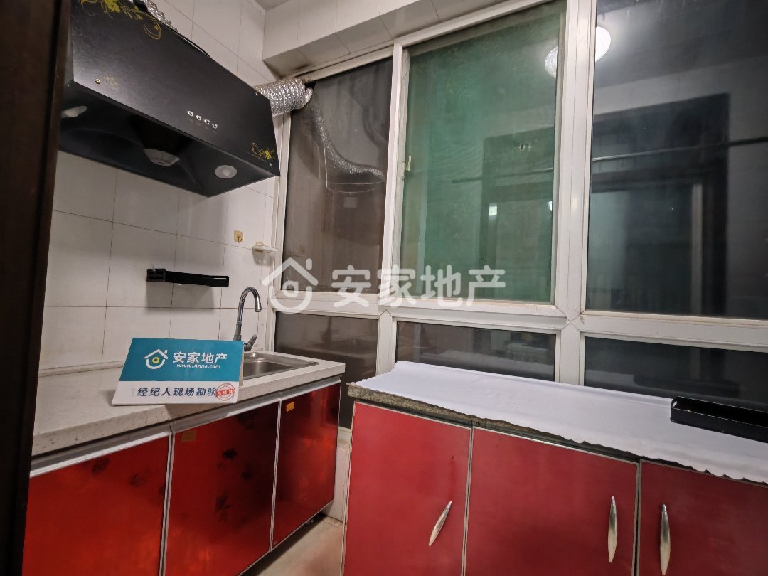 奥梅花园,两室简装 上东康 有本可按揭4