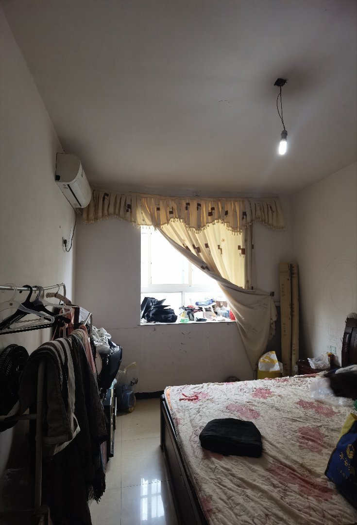 碧山小区,3室2厅2卫1阳台111.17㎡,阔绰客厅,超大阳台8