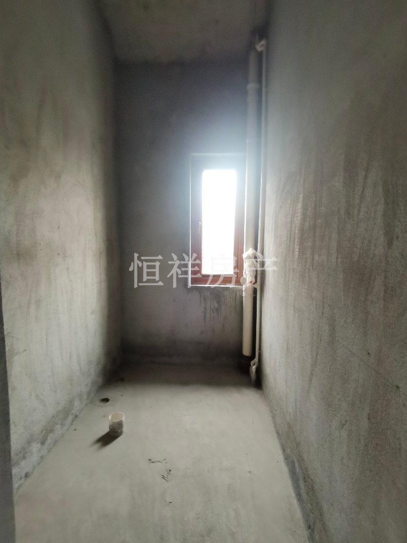 紫玉华庭,紫玉华庭总面积415㎡6室3厅5卫2阳台毛坯,好房不等人11