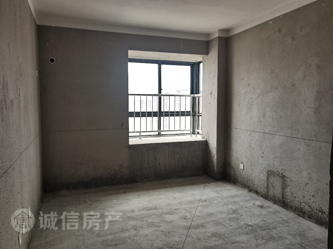 利民雅苑,利民雅苑毛坯带花园,面积135㎡,欢迎品鉴2