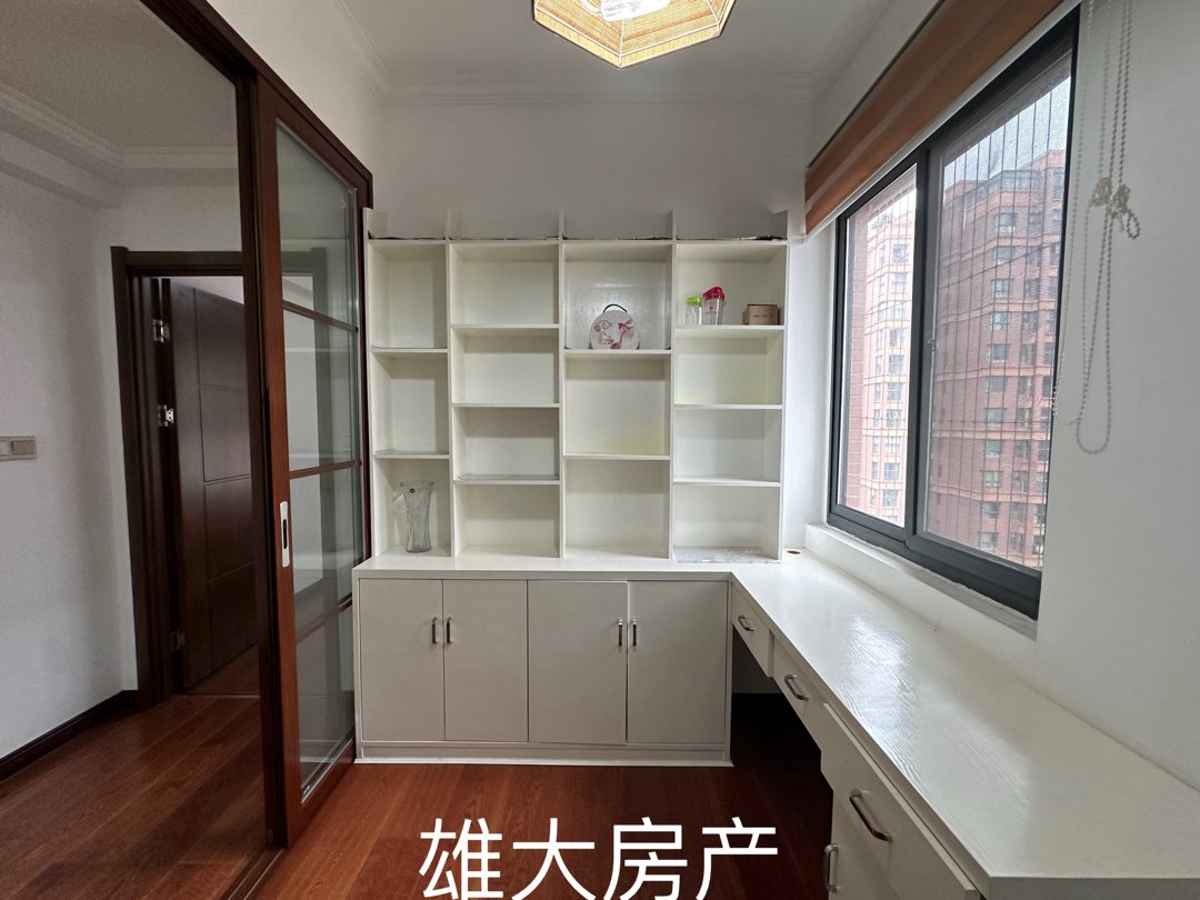 湖景天成,湖景天成152平,精装四室,豪华装修2