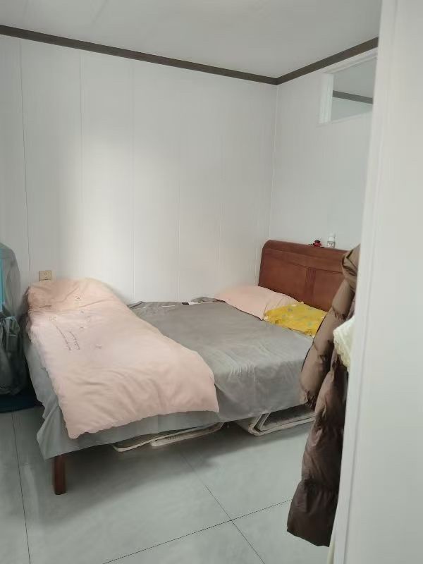辛东社区,精装1室1厅1卫1阳台急售,是您找家的不二之选7
