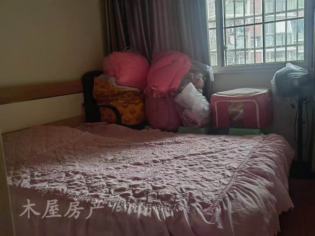 豪斯登堡,离梦想很近 实现舒适3室2厅2卫0阳台 体验奢华生活6