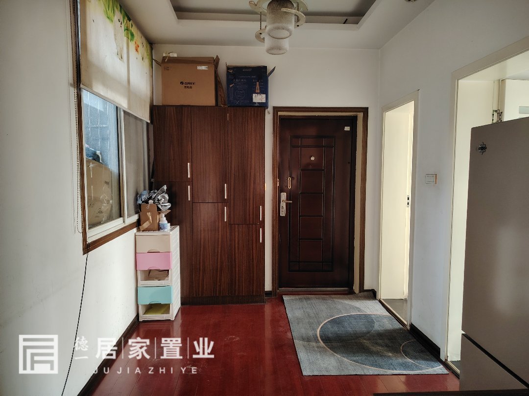 县河街除尘小区,县河街除尘小区精装二居室 房龄新3