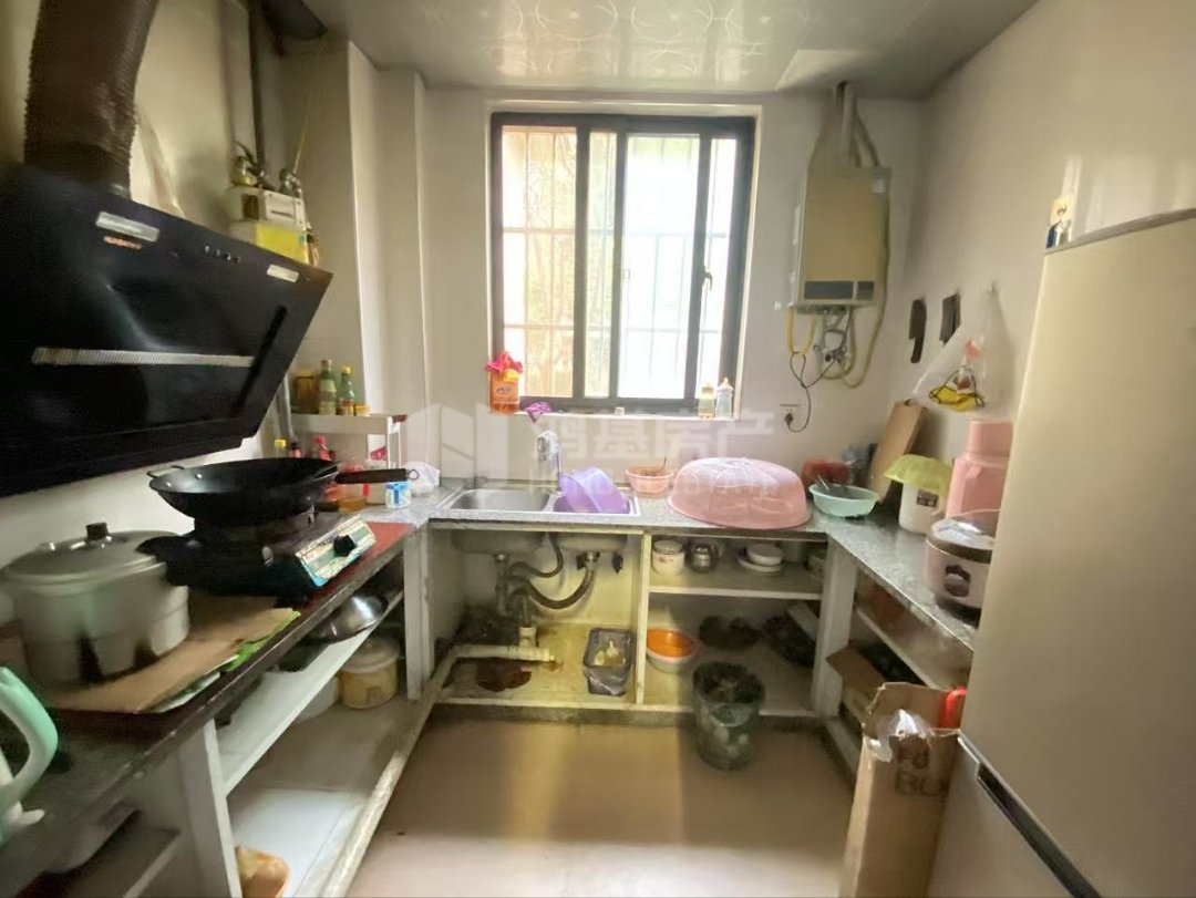 力高国际三期托莱多,已做好门头,可做店面9