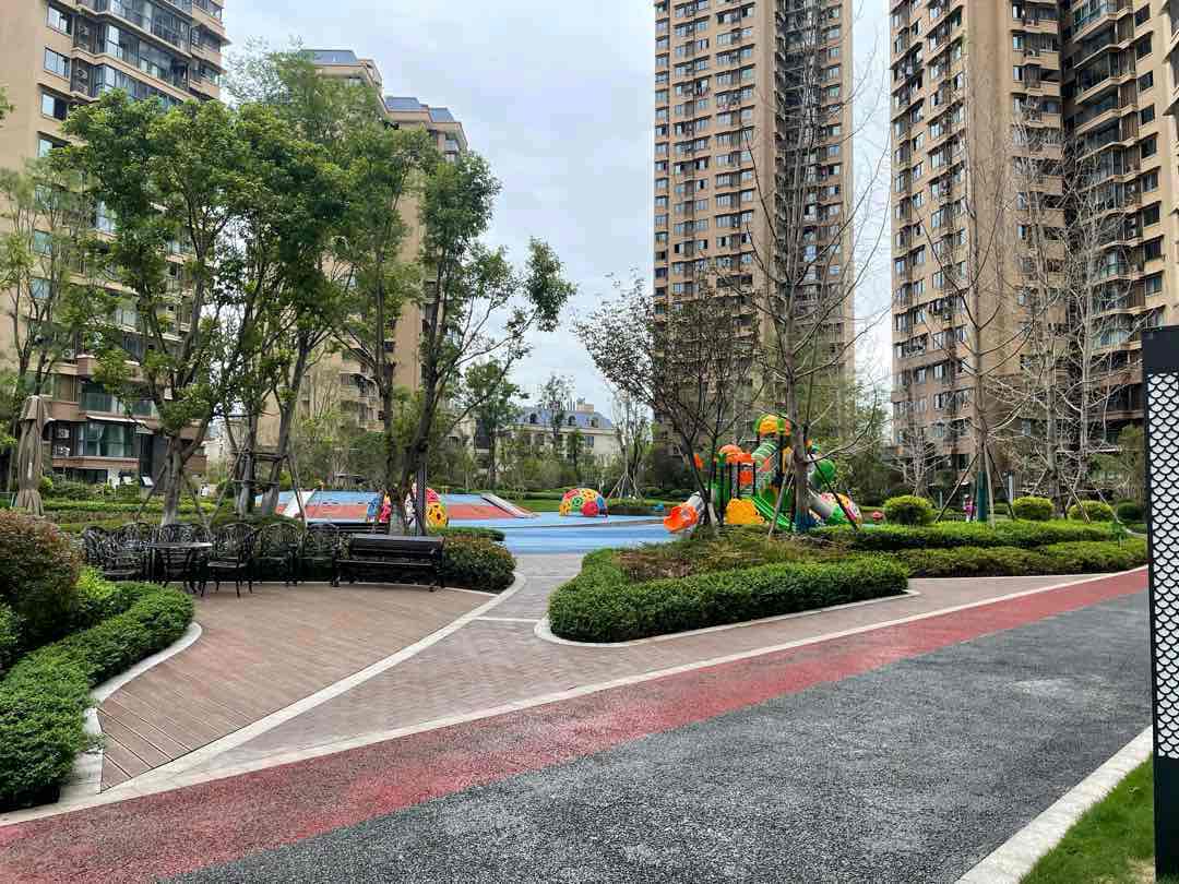 鸿山翡翠城,鸿山翡翠城好房出售!此房两证全!房主急售,价格可议!9