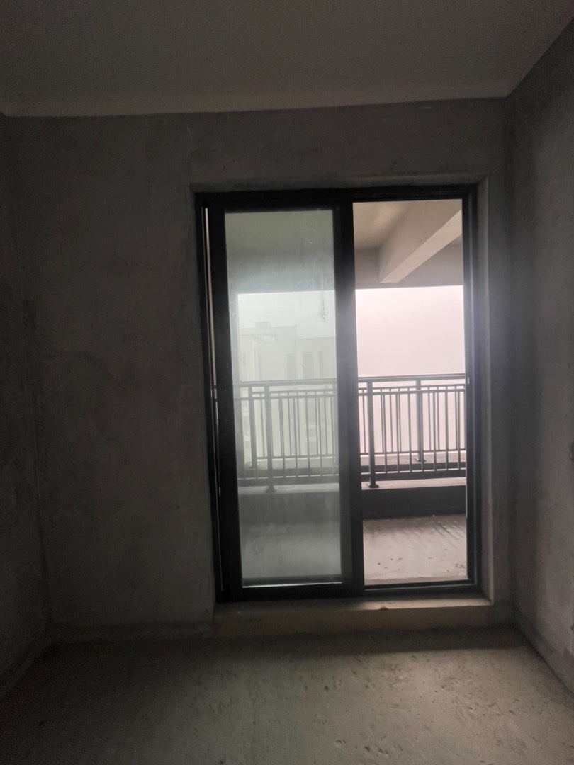 新城凤凰台,新城凤凰台129.6㎡3室毛坯,好房不等人8