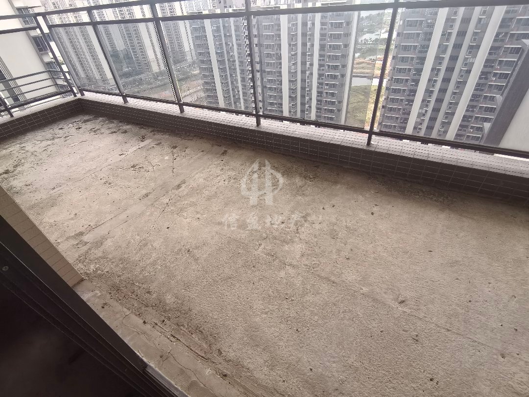 玥珑湾,城南玥珑湾毛坯大平层,南北双阳台,证过二,看房方便1