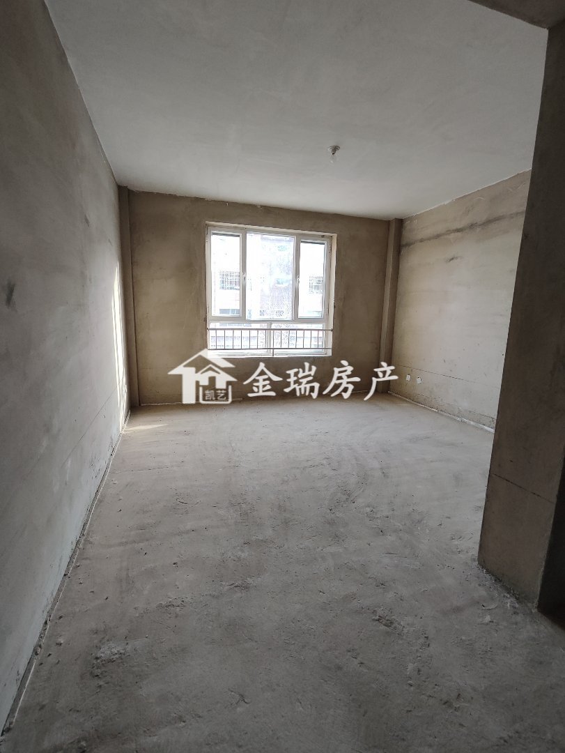 乐聚馨园,乐聚馨园复式 2楼 305平 6室2厅4卫 115万 毛坯7
