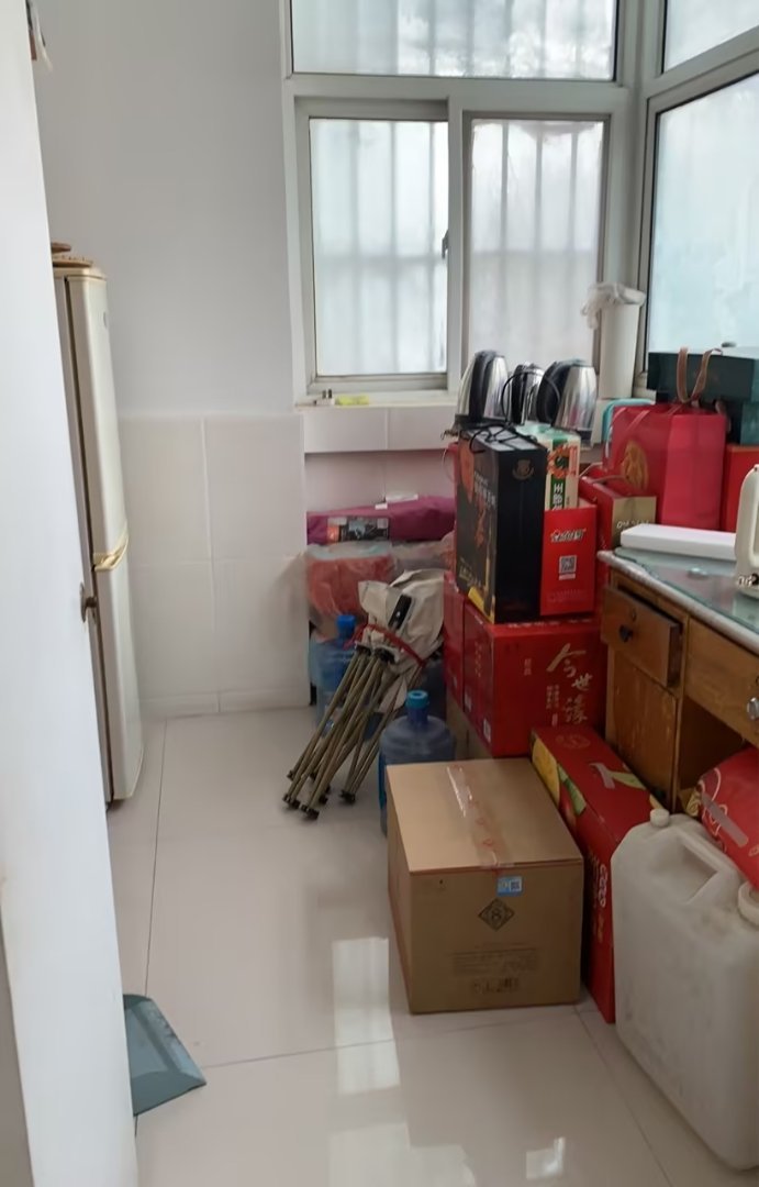 临沭平安小区,精装修送储藏室,证过五!亲戚6