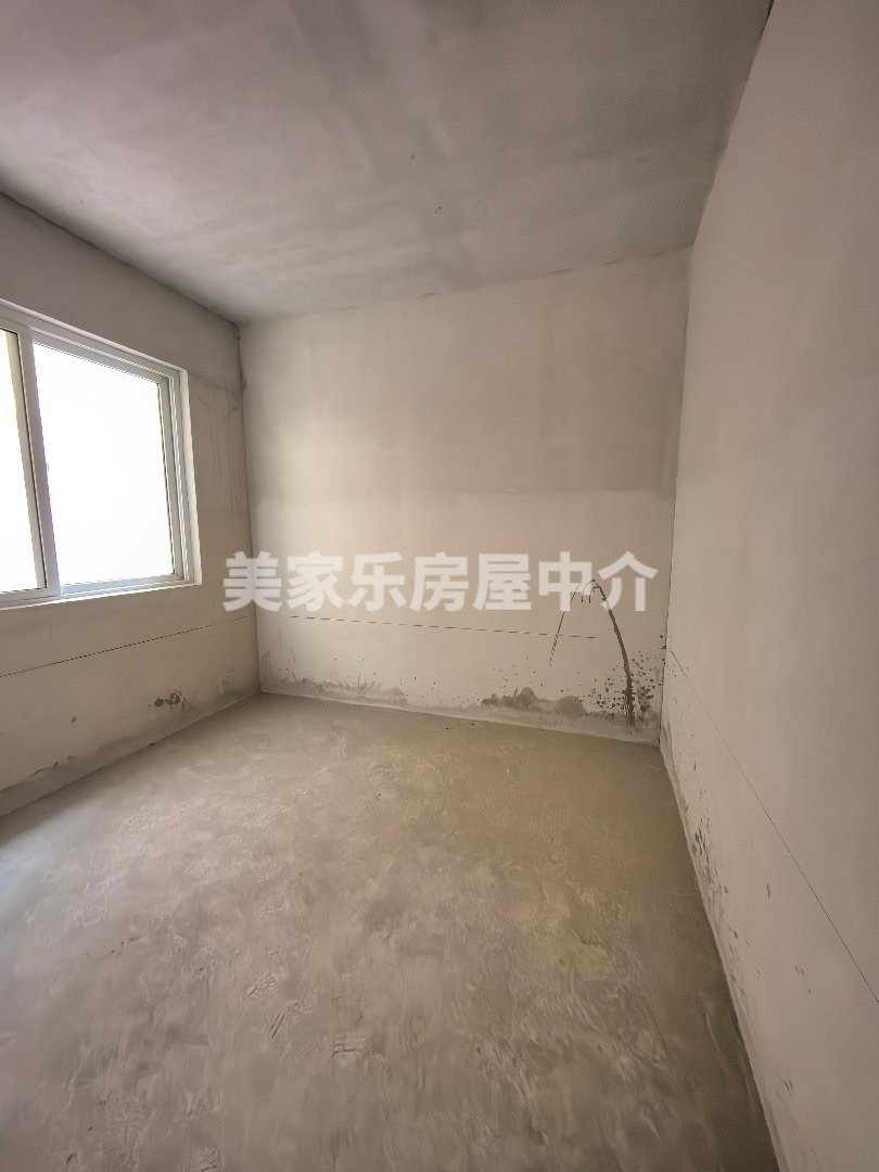芸台芷岸,紫园难得一见的毛坯小户型,总价低,朝向好2